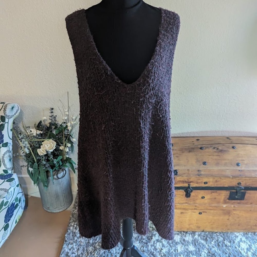 Elietian Oversized Hand-Knit Sweater Vest in Size Medium